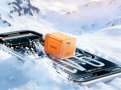 Ugreen's Fingertip Power 45W GaN Mini Fast Charger