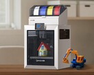Q2: Wielokolorowa drukarka 3D z zamkniętą komorą roboczą (źródło zdjęcia: Qidi)