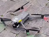 DJI Air 3 ma podobno zawierać trzy kamery. (Źródło obrazu: WeChat via @Quadro_News)