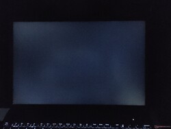 Umiarkowane krwawienie podświetlenia (tutaj wzmocnione)