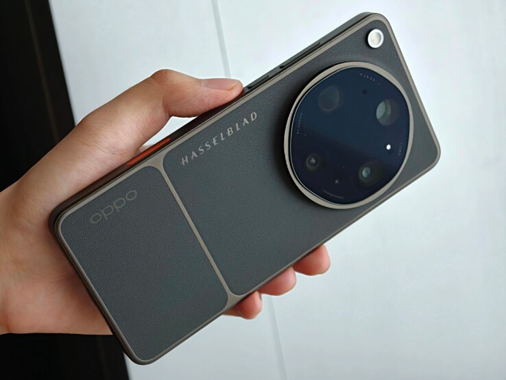 Domniemany ostateczny projekt Oppo Find X9 Ultra z kamerą Hasselblad