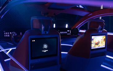 Pojazd koncepcyjny Snapdragon Digital Chassis z większej ilości kątów. (Źródło: Qualcomm)