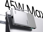 Nowy powerbank ma z boku niewielki ekran. Na zdjęciu: grafika promocyjna podkreślająca obsługę szybkiego ładowania o mocy 45 W.
