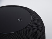 HomePod 3 może wykorzystywać swój górny element do czegoś więcej niż tylko odtwarzania i regulacji głośności. (Źródło zdjęcia: Przemysław Marczyński)