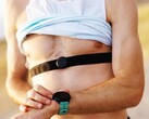 Najnowszy pas piersiowy Suunto HR został zaprojektowany w celu monitorowania dodatkowych parametrów biegowych.