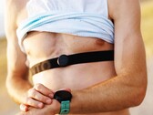 Najnowszy pas piersiowy Suunto HR został zaprojektowany w celu monitorowania dodatkowych parametrów biegowych.
