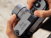 Leica ponownie wprowadza na rynek trzy aparaty w kolorze "Metal Grey".