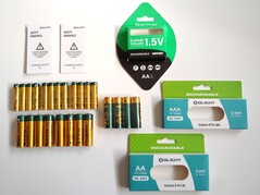 Baterie. (Źródło obrazu: Notebookcheck)