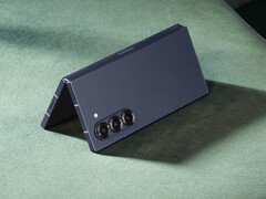 Galaxy Z Fold6 powinien być jednym z pierwszych w kolejce do One UI 8 tego lata. (Źródło zdjęcia: Samsung)