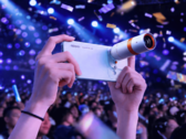 Telefon Oppo Find X10 z telekonwerterem.