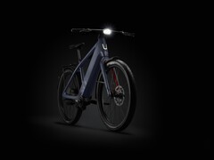 Rower elektryczny Stromer ST7 Alinghi Red Bull Racing Edition ma zasięg do 260 km (~110 mil). (Źródło zdjęcia: Stromer)