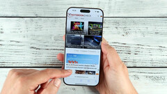 IPhone'y wyprodukowane w Indiach mogą być tańsze w imporcie do USA niż te wyprodukowane w Chinach. (Źródło zdjęcia: Daniel Schmidt/Notebookcheck YT)