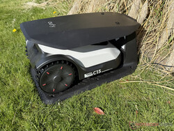 Eufy C15 w garażu