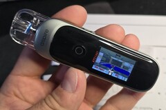 DOOM działający na małym wyświetlaczu vape (źródło obrazu: atc1441 na GitHub)