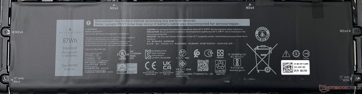 Alienware x15 R2 nadal posiada baterię o pojemności 87 WHr jak jego poprzednik
