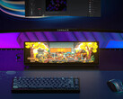 Corsair Xeneon Edge używany pod głównym monitorem. (Źródło zdjęcia: Corsair)