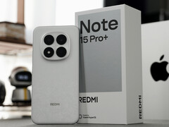 Redmi Note 15 Pro Plus w wykończeniu Cedar White z opakowaniem detalicznym. (Źródło zdjęcia: DSP-Charles)