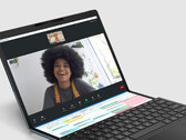 Większość wielkoformatowych urządzeń ze składanymi panelami została do tej pory uruchomiona z systemem Windows, na zdjęciu HP Spectre Fold. (Źródło zdjęcia: HP)
