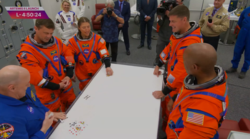 Gra karciana przed misją