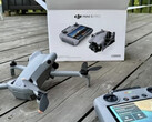 Mini 5 Pro powinien mieścić się w tej samej kategorii wagowej, co jego poprzednik. (Źródło obrazu: via KietN7650)