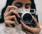 Fujifilm X100VI jest oferowany w serwisie eBay za ponad 1000 USD powyżej ceny katalogowej. (Źródło zdjęcia: Fujifilm)