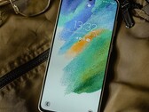 Model Galaxy S21 FE zadebiutował rok temu (Źródło: GadgetMatch)