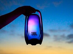 Urządzenie JBL Pulse 6 jest obecnie dostępne w Chinach i Stanach Zjednoczonych.
