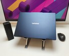 Energooszczędny, ale niezbyt szybki: Core Ultra 5 322 w IdeaPad 5i 2-w-1 14