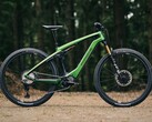 Porsche eBike Cross Performance EXC 2023 to efekt współpracy pomiędzy Studio F.A. Porsche i Rotwild. (Źródło zdjęcia: Porsche)