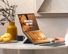 Zenbook Duo (2026) jest mniejszy, ale bardziej wydajny niż jego poprzednik. (Źródło zdjęcia: Asus)