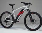 Decathlon Rockrider E-ST 100 e-MTB z 2023 roku posiada kilka modernizacji. (Źródło obrazu: Cleanrider)