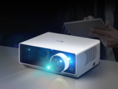 Projektory LG RG Series ProBeam mają jasność do 6000 ANSI lumenów. (Źródło obrazu: LG)