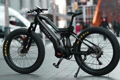 Nireeka Mega eMTB ma silnik Bafang o mocy 1500 W. (Źródło obrazu: Indiegogo)