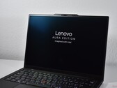 Cena wkrótce spadnie: Więcej opcji dla Lenovo ThinkPad X1 Carbon Gen 13, w tym ekrany IPS i procesory Ultra 5 (źródło obrazu: Benjamin Herzig)