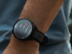 Pojawiła się aktualizacja oprogramowania smartwatcha Garmin Forerunner 165 do wersji 22.26 Hotfix. (Źródło obrazu: Garmin)
