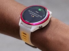 Najnowsze smartwatche Garmin Forerunner (na zdjęciu Forerunner 570) otrzymują oprogramowanie w wersji 15.52. (Źródło zdjęcia: Garmin)