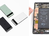 Google skraca żywotność baterii niektórych urządzeń Pixel 6a poprzez aktualizację oprogramowania (Źródło obrazu: Google / iFixit)