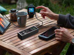 Lenovo wprowadza na chiński rynek powerbank thinkplus 140W 20000mAh. (Źródło zdjęcia: Lenovo)