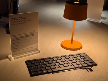 Nowa klawiatura ulepsza oryginał dzięki mocniejszej aluminiowej ramie CNC, dodatkowym opcjom kolorystycznym i skokowi klawiszy 1,5 mm