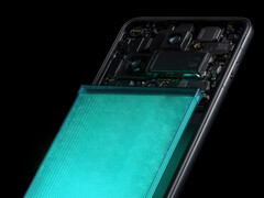 Find X8 Pro, na zdjęciu, ma już stosunkowo dużą pojemność baterii jak na swój rozmiar. (Źródło zdjęcia: Oppo - edytowane)