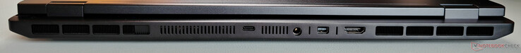 Tył: USB-C 4.0 (40 GBit/s, DisplayPort 2.1 przez iGPU, 140W Power Delivery), zasilacz, Mini-DisplayPort 2.1 (przez dGPU, DP40/UHBR10, VRR/G-Sync), HDMI 2.1 (przez dGPU, 48 GBit/s, HDCP 2.3, VRR/G-Sync)