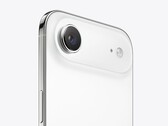 Zbliżenie na moduł tylnej kamery Apple iPhone Air w białym wykończeniu (źródło zdjęcia: Apple)