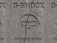 Klip zwiastujący (na zdjęciu) pokazuje popękany cement z logo obu marek wyrytym na powierzchni, a następnie napis &quot;Coming Soon&quot; (Źródło zdjęcia: G-Shock UK)