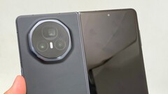 Honor ujawnił datę premiery następcy Honor Magic V3 (na zdjęciu tutaj) na 18 czerwca 2025 roku. (Źródło zdjęcia: Weibo)