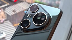Pierwsza recenzja, mnóstwo zdjęć i pierwsze testy aparatu Huawei Pura 80 Ultra, w tym porównania z iPhone 16 Pro Max, Vivo X200 Ultra i Oppo Find X8 Ultra. (Źródło obrazu: Weibo)
