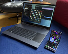 Galaxy Z Flip7 połączony bezprzewodowo z NexDock XL. (Źródło zdjęcia: Michael Fisher)