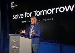 Przewodnicząca MKOl Kirsty Coventry wygłasza uwagi podczas ceremonii mianowania globalnego ambasadora Samsung Solve for Tomorrow