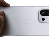 OnePlus 13s, kompaktowy flagowy smartfon. (Źródło zdjęcia: OnePlus)