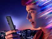 Xperia 1 VII to najnowszy smartfon Sony, ale technicznie nie jest produkowany przez Sony, ale przez producenta OEM. (Źródło zdjęcia: Sony)