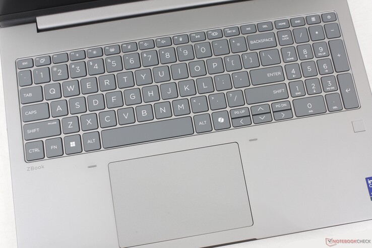 Klawiatura jest mniejsza niż w serii ZBook Fury 16, a także pozbawiona fizycznych przycisków myszy